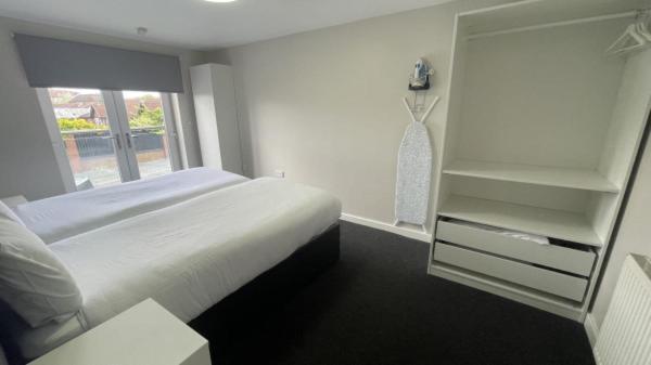 Ryan I Air I - 102 Mill Street - Free Parking Aparthotel *