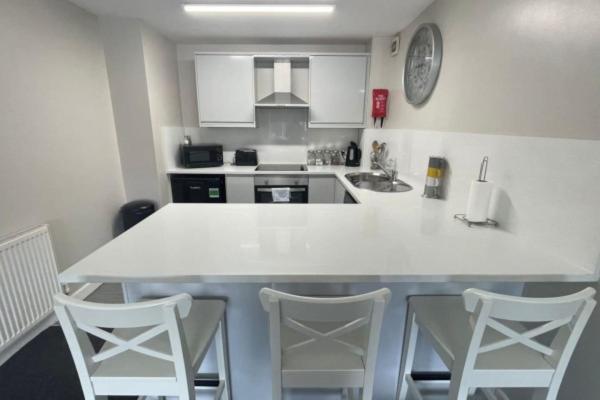 Aparthotel Ryan I Air I - 102 Mill Street - Free Parking Liverpool