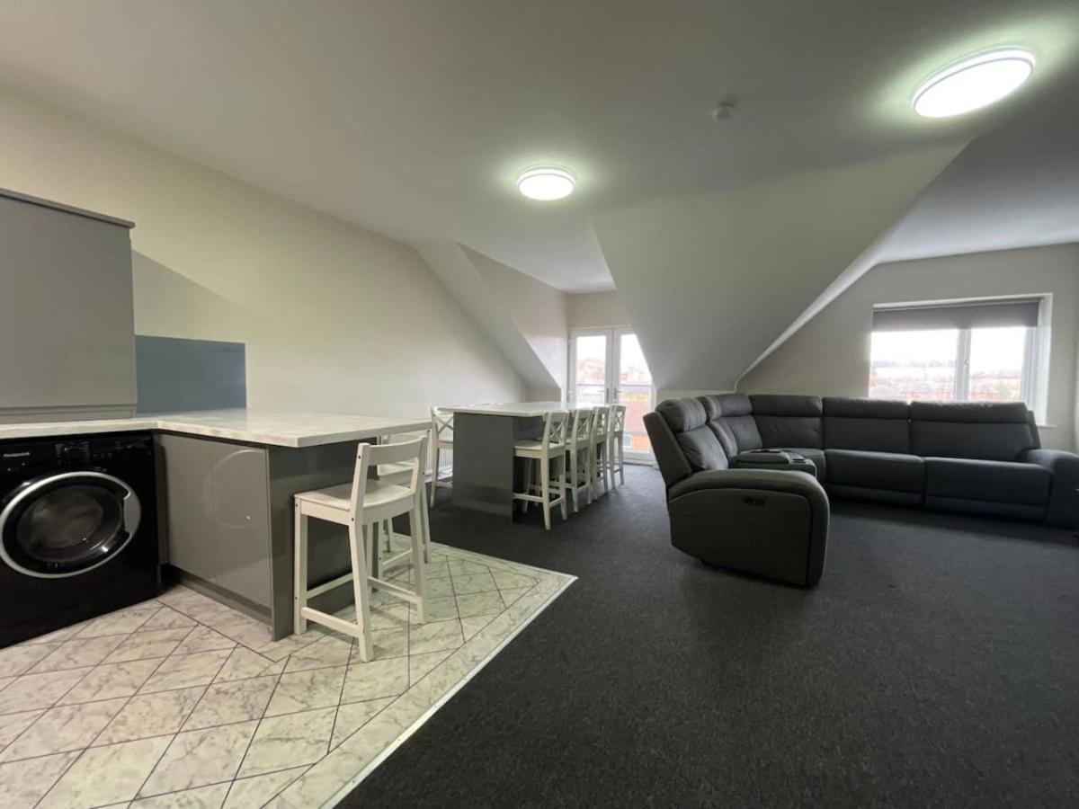 Aparthotel Ryan I Air I - 102 Mill Street - Free Parking *